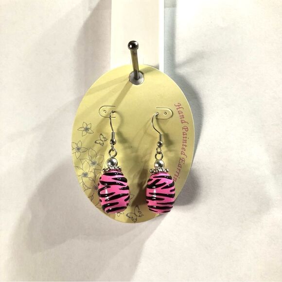 Trendy Hot Pink Tiger Striped Beaded Dangle Earrings (A)26 - Picture 6 of 8